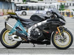 Black - Aprilia RSV4 1100 (2021-2024) ABS Fairings | Apex Fairings — view 1